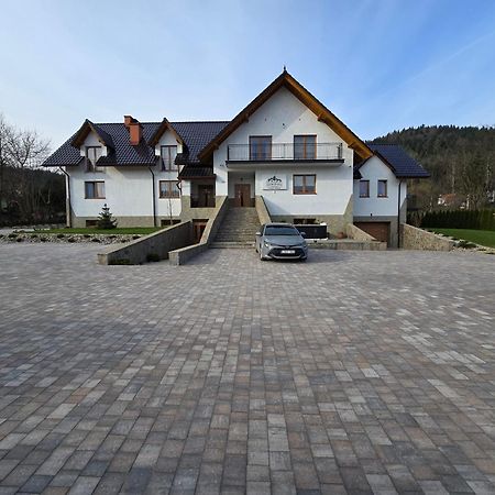 Dwor Bysina Villa Myślenice Exteriör bild
