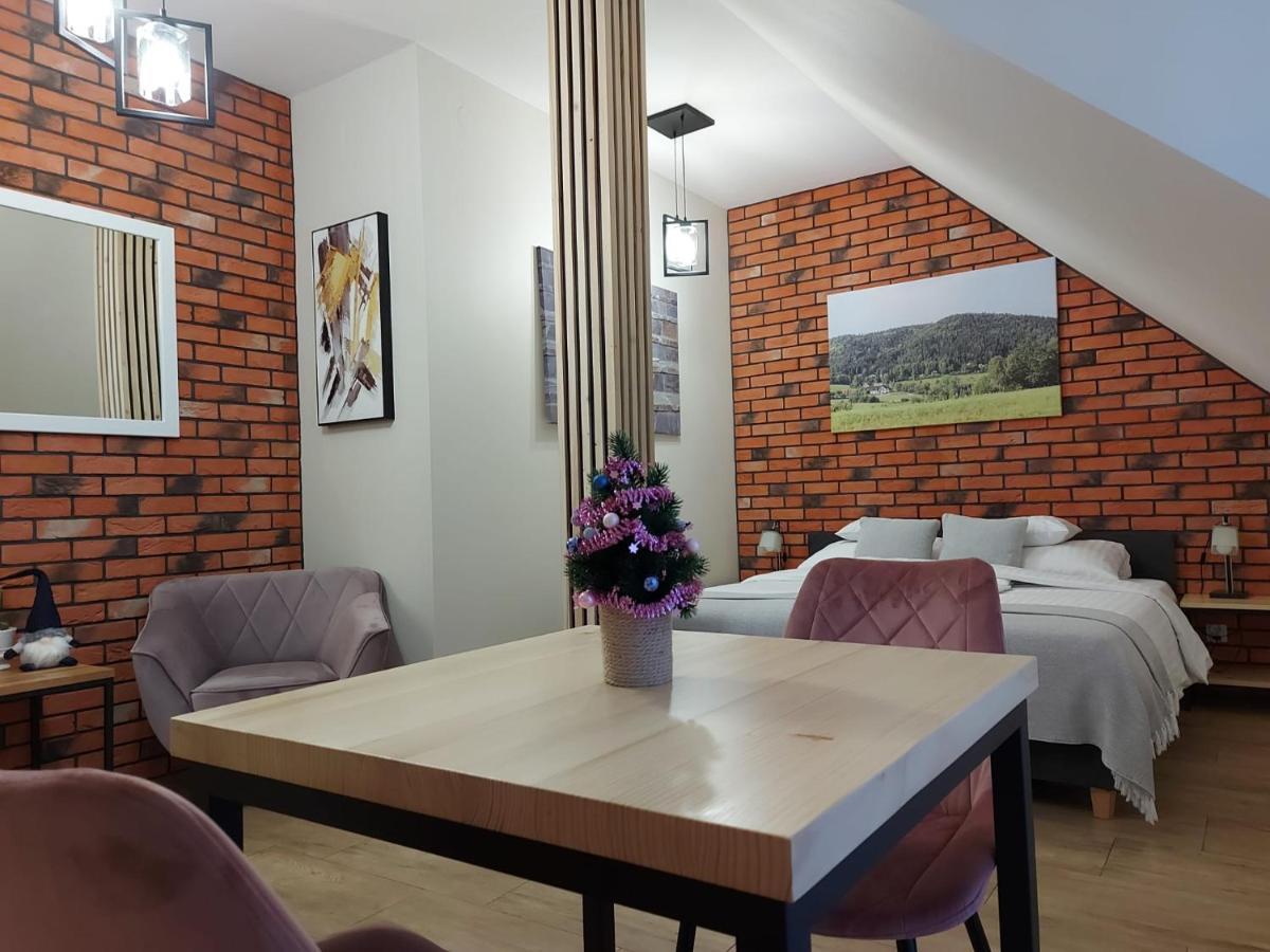 Dwor Bysina Villa Myślenice Exteriör bild