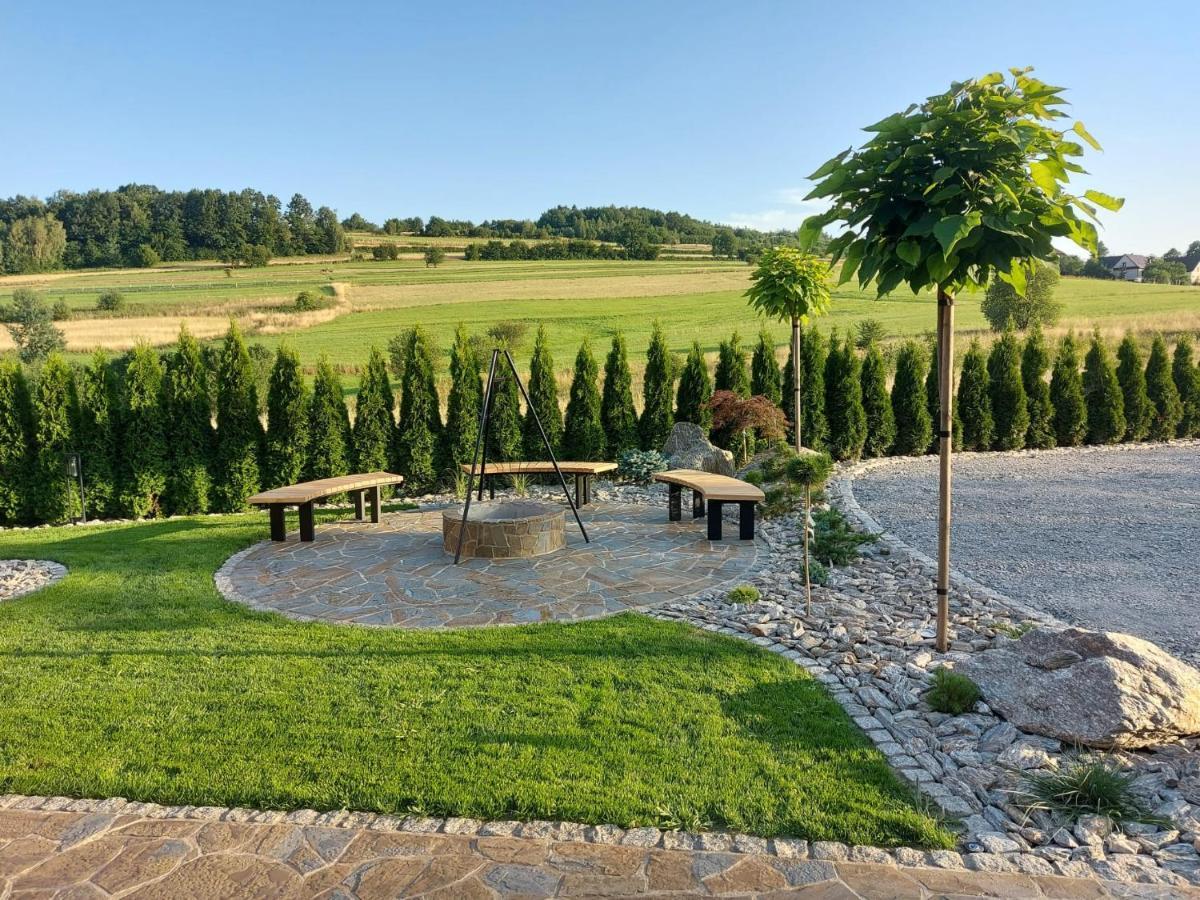 Dwor Bysina Villa Myślenice Exteriör bild