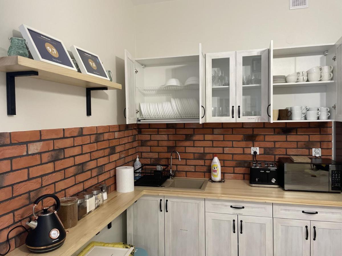 Dwor Bysina Villa Myślenice Exteriör bild