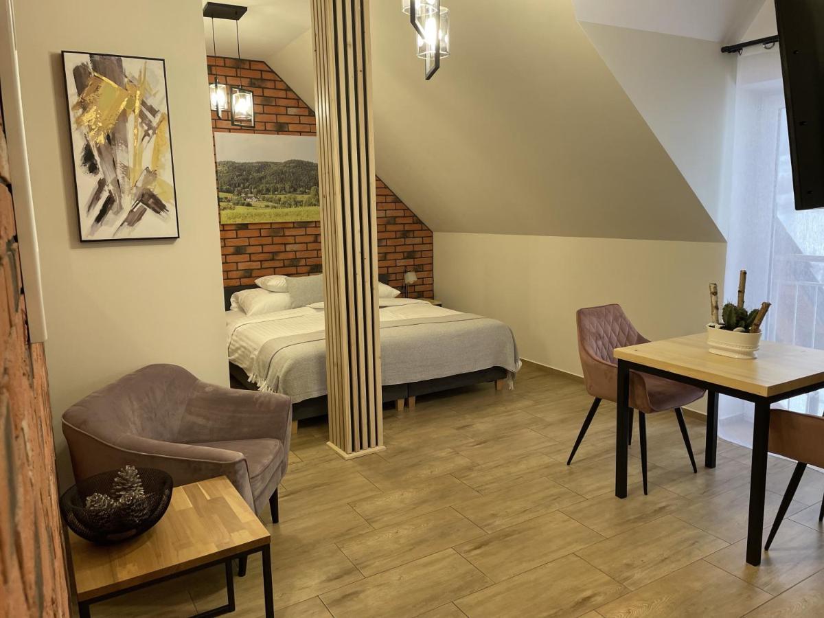 Dwor Bysina Villa Myślenice Exteriör bild