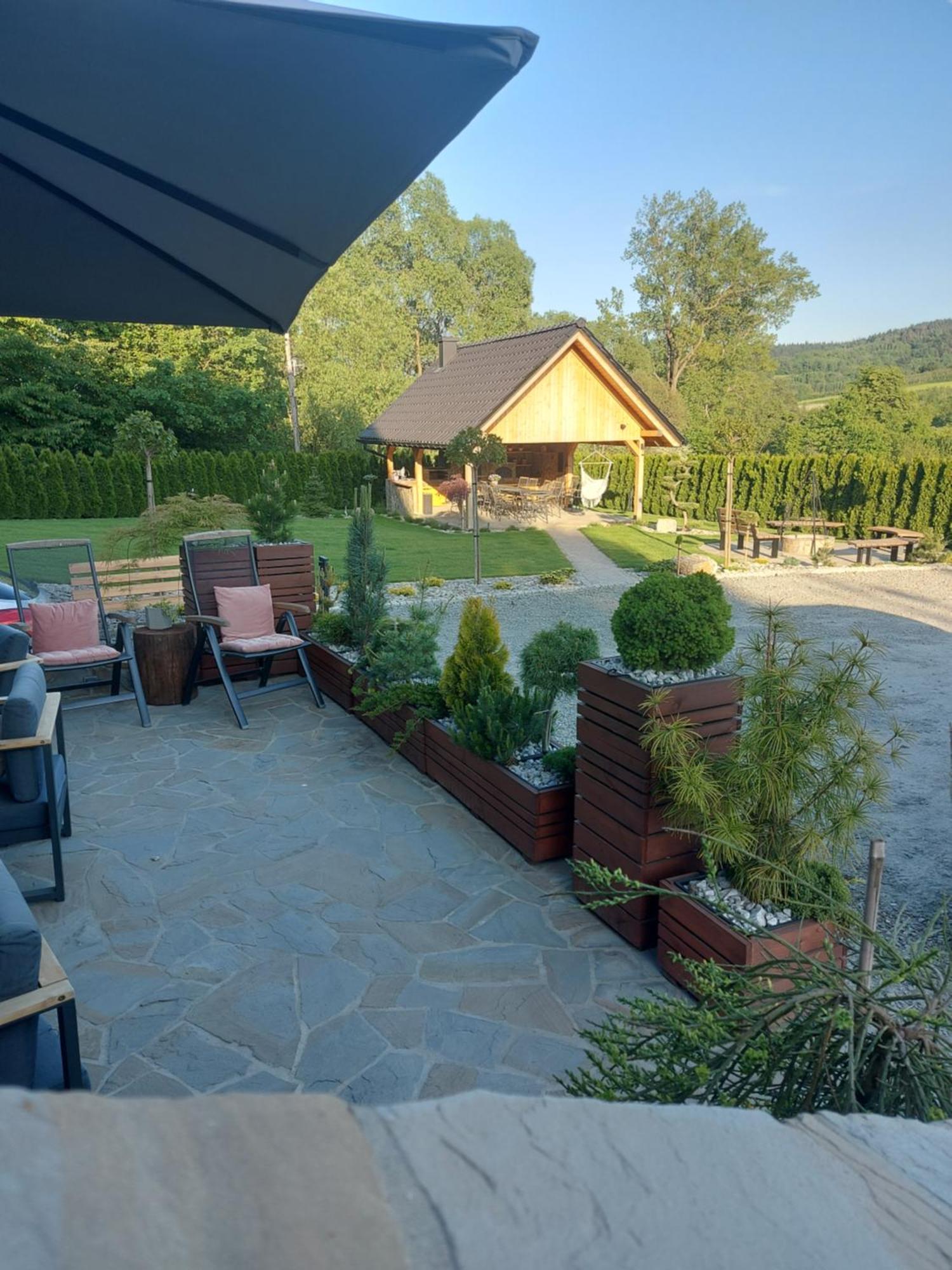 Dwor Bysina Villa Myślenice Exteriör bild