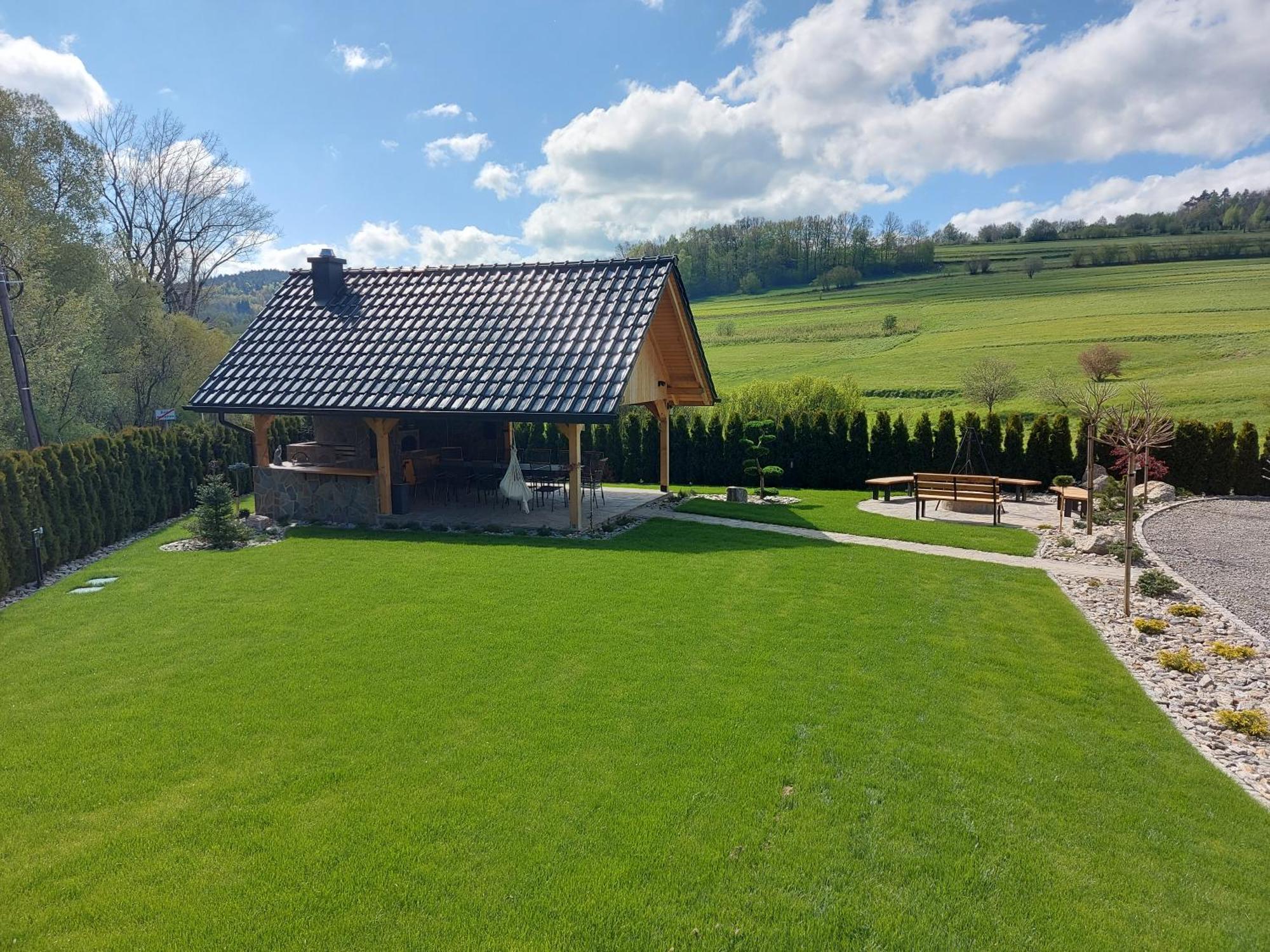 Dwor Bysina Villa Myślenice Exteriör bild