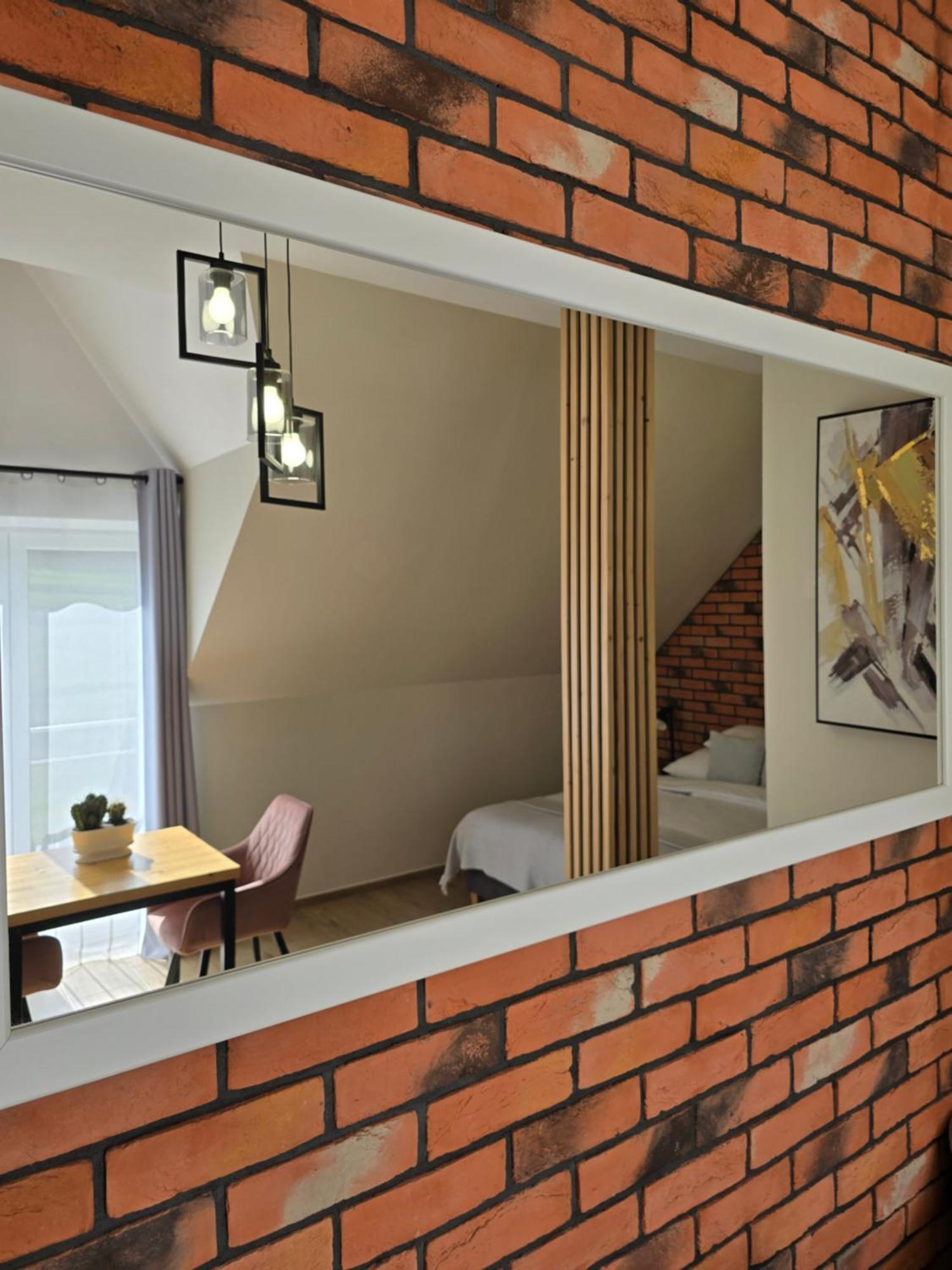 Dwor Bysina Villa Myślenice Exteriör bild